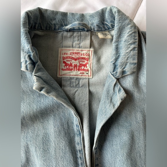 Levi Strauss & Co Women's Oversized Denim Jacket Vintage Levi's Coat Size Medium - Picture 4 of 5